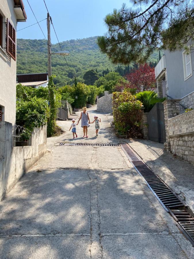 Apartman Irena Tivat Dış mekan fotoğraf